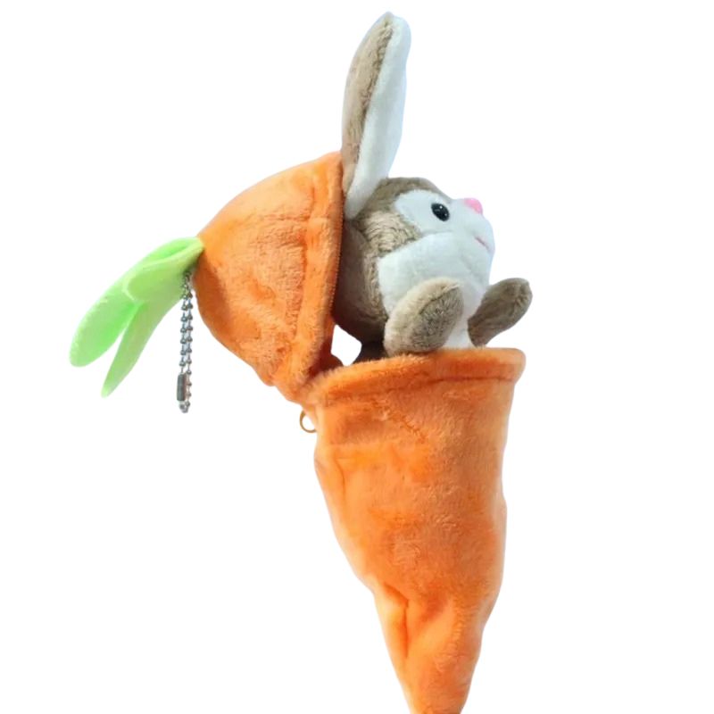 Mini Coelho de pelúcia com cenoura